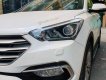 Hyundai Santa Fe 2.4L 4WD 2017 - Cần bán Hyundai Santa Fe 2.4 2017, màu trắng xe gia đình