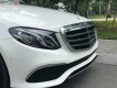 Mercedes-Benz E class 2018 - Cần bán Mercedes đời 2018, màu trắng xe nguyên bản