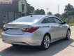 Hyundai Sonata 2011 - Cần bán Hyundai Sonata sản xuất 2011, màu bạc, xe nhập chính hãng