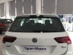 Volkswagen Tiguan 2018 - Bán ô tô Volkswagen Tiguan Allspace đời 2018, màu trắng, xe nhập