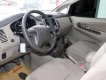 Toyota Innova 2.0E 2015 - Bán ô tô Toyota Innova E 2.0MT 2015, màu bạc chính chủ, giá 519tr