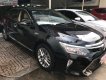 Toyota Camry 2018 - Bán ô tô Toyota Camry sản xuất 2018, màu đen xe còn mới nguyên