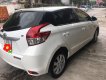 Toyota Yaris 2016 - Cần bán gấp Toyota Yaris đời 2016, màu trắng số tự động xe còn mới lắm