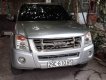 Isuzu Dmax 2010 - Cần bán xe Isuzu Dmax năm sản xuất 2010, màu bạc số sàn xe còn mới lắm