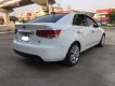 Kia Forte 2012 - Cần bán gấp Kia Forte đời 2012, màu trắng xe còn mới lắm