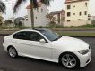 BMW 3 Series 2011 - Bán BMW 3 Series 320i đời 2011, màu trắng, nhập khẩu còn mới