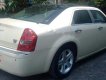 Chrysler 300C 2009 - Bán ô tô Chrysler 300C đời 2009, màu kem (be), nhập khẩu nguyên chiếc giá cạnh tranh