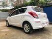 Hyundai i20 2013 - Cần bán xe Hyundai i20 năm 2013, màu trắng, nhập khẩu nguyên chiếc 