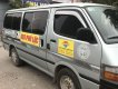 Toyota Hiace 2002 - Cần bán Toyota Hiace đời 2002, màu bạc