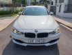 BMW 3 Series 320i  2013 - Cần bán gấp BMW 3 Series 320i năm sản xuất 2013, màu trắng, nhập khẩu nguyên chiếc chính chủ, giá tốt