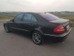 Mercedes-Benz E class   E240   2003 - Cần bán xe Mercedes E240 năm 2003, màu đen, giá chỉ 230 triệu