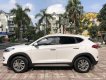 Hyundai Tucson 2018 - Bán Hyundai Tucson 2.0 AT năm 2018, màu trắng số tự động