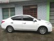 Nissan Sunny 2013 - Cần bán gấp Nissan Sunny sản xuất 2013, màu trắng còn mới