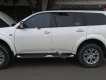 Mitsubishi Pajero Sport 2017 - Bán xe Mitsubishi Pajero Sport sản xuất năm 2017, màu trắng chính chủ giá cạnh tranh