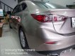 Mazda 3 2016 - Cần bán gấp Mazda 3 đời 2016, màu vàng cát, số tự động, giá chỉ 565 triệu