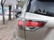 Toyota Highlander  LE 2.7 2014 - Bán Toyota Highlander LE 2.7 năm sản xuất 2014, màu bạc số tự động