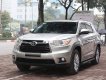 Toyota Highlander  LE 2.7 2014 - Bán Toyota Highlander LE 2.7 năm sản xuất 2014, màu bạc số tự động