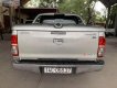 Toyota Hilux 2012 - Bán Toyota Hilux 4x4 MT sản xuất năm 2012, màu bạc, nhập khẩu còn mới giá cạnh tranh