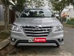 Toyota Innova 2014 - Cần bán Toyota Innova 2.0E MT đời 2014, màu bạc số sàn, 355 triệu