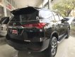 Toyota Fortuner 2019 - Bán xe Fortuner máy dầu số tự động SX 2019 màu nâu, xe cực đẹp 6.600 km