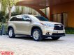 Toyota Highlander 2016 - Xe chính chủ bán Toyota Highlander LE 2.7L 2016 màu vàng cát, nội thất kem, nhập khẩu