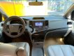 Toyota Sienna 2011 - Cần bán xe Toyota Sienna đời 2011, màu vàng ít sử dụng