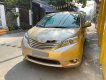 Toyota Sienna 2011 - Cần bán xe Toyota Sienna đời 2011, màu vàng ít sử dụng