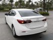 Mazda 3 2017 - Bán xe Mazda 3 năm sản xuất 2017, màu trắng, giá tốt
