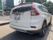 Honda CR V   2016 - Cần bán gấp Honda CR V đời 2016, màu trắng như mới, giá tốt