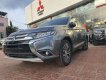 Mitsubishi Outlander   2019 - Cần bán lại xe Mitsubishi Outlander đời 2019, màu xám