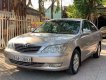 Toyota Camry   2004 - Cần bán xe Toyota Camry 2004, màu bạc, giá 350tr