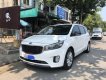 Kia Sedona 2016 - Bán Kia Sedona AT năm sản xuất 2016, màu trắng số tự động, giá chỉ 795 triệu