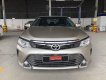 Toyota Camry 2.5 Q 2016 - Toyota Đông Sài Gòn cần thanh lý chiếc Toyota Camry 2.5 Q đời 2016, màu vàng cát