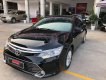 Toyota Camry 2016 - Cần bán Toyota Camry 2.0E năm sản xuất 2016, màu đen, 820tr
