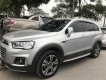 Chevrolet Captiva Revv 2016 - Cần bán gấp Chevrolet Captiva Revv sản xuất 2016, màu bạc chính chủ, giá thấp