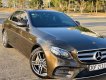 Mercedes-Benz E class 2017 - Bán xe Mercedes E300 AMG sản xuất 2017 ít sử dụng