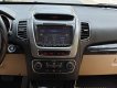 Kia Sorento 2016 - Cần bán gấp Kia Sorento GATH 2.4 AT sản xuất 2016, màu trắng còn mới