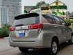 Toyota Innova 2.0E 2017 - Bán xe Toyota Innova 2.0E sản xuất 2017, màu bạc