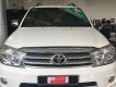 Toyota Fortuner 2011 - Cần bán lại xe Toyota Fortuner đời 2011, màu trắng