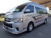 Toyota Hiace 2018 - Cần bán gấp Toyota Hiace Limosine đời 2018, màu bạc