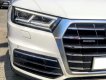 Audi Q5 2018 - Cần bán hoặc giao lưu Audi Q5 AT màu trắng, còn thơm mùi mới