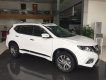 Nissan X trail SV 2.5 2020 - Bán ô tô Nissan X trail SV 2.5 sản xuất 2020, màu trắng, giá chỉ 903 triệu