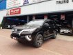 Toyota Fortuner 2017 - Cần bán lại xe Toyota Fortuner đời 2017, màu đen, số sàn, 880tr