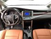 Toyota Innova Venturer 2017 - Cần bán Toyota Innova Venturer đời 2017, màu đen giá cạnh tranh