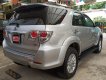 Toyota Fortuner 2.7AT 2012 - Cần bán lại xe Toyota Fortuner 2.7AT đời 2012, màu bạc, xe gia đình giá cạnh tranh