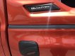Toyota Hilux 2017 - Bán xe Toyota Hilux 2.8G 4x4 số tự động đời 2017 màu cam siêu đẹp, giá tốt