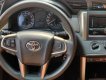 Toyota Innova 2.0E 2017 - Bán Toyota Innova 2.0E đời 2017, màu bạc, số sàn