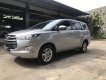 Toyota Innova E 2018 - Cần bán gấp Toyota Innova E đời 2018, màu bạc opion đầy đủ - Xe siêu đẹp.