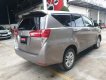 Toyota Innova E 2019 - Cần bán Toyota Innova E 2019 màu đồng ánh kim, lướt 11.000km siêu đẹp