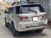 Toyota Fortuner 2016 - Gia đình cần bán xe Toyota Fotuner 2016, số sàn, màu bạc